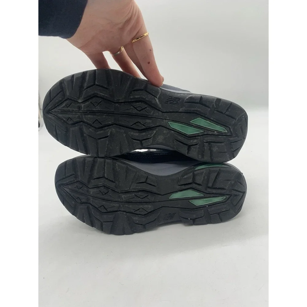 New Balance Trail Walking Shoes Womens 6 B US Lace Up Waterproof WW1300 v1